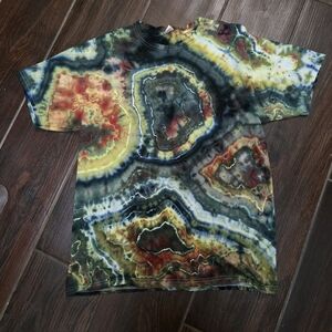 Geode tie dye